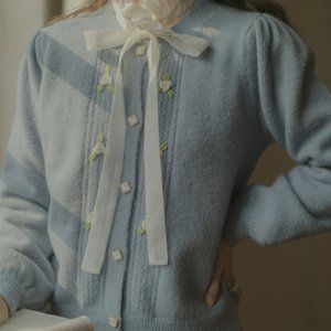 New Vintage Style Blue Sweater